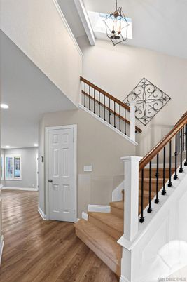 Interior, Pendant Lights, Recessed Lighting, Wood Texture Flooring