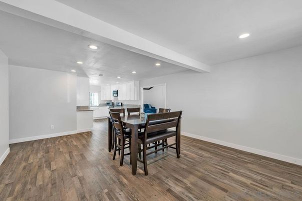 Dining room, Interior, Kitchen, Recessed Lighting, Wood Texture Flooring