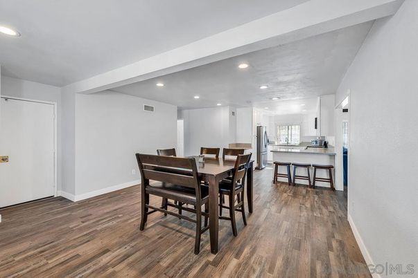 Dining room, Interior, Kitchen, Recessed Lighting, Wood Texture Flooring