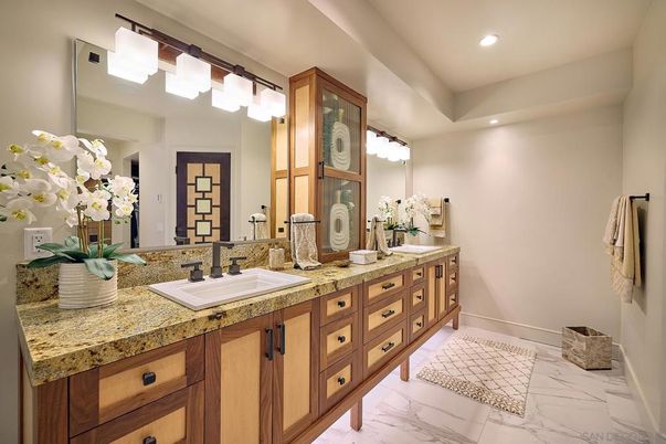 Bathroom, Dual Sink Vanities, Interior, Marble, Recessed Lighting