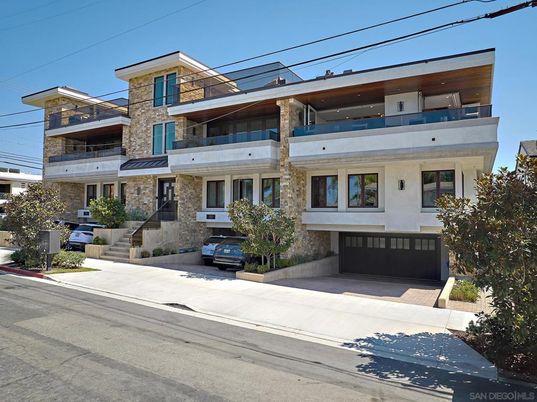 Attached, Exterior, Facade, Modern