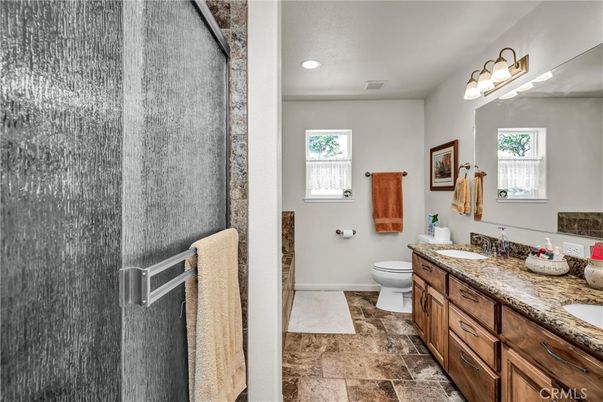 Bathroom, Dual Sink Vanities, Interior, Recessed Lighting