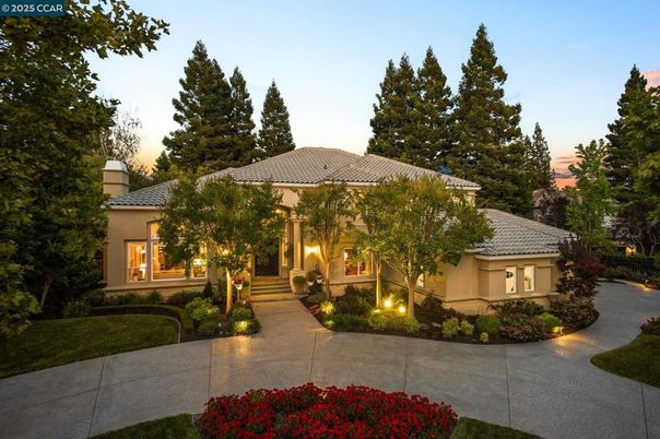 Backyard, Exterior, Facade, Mediterranean