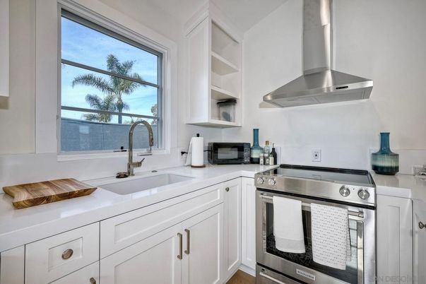 Interior, Kitchen, Stainless Steel Appliances