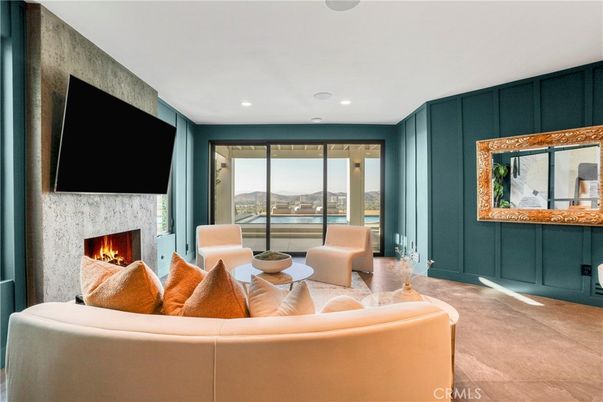 Fireplace, Interior, Living room, Recessed Lighting, Water