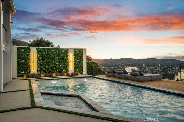 Exterior, Pool, Other