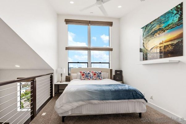 Bedroom, Interior, Recessed Lighting, Water