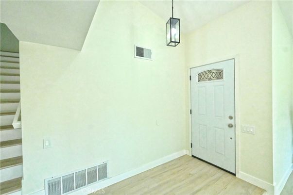 Interior, Pendant Lights, Wood Texture Flooring