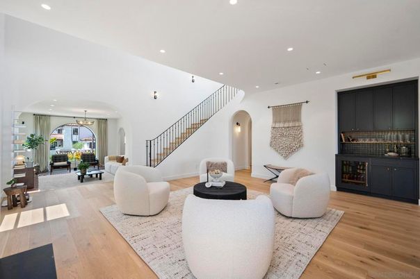 Dining room, Interior, Living room, Pendant Lights, Recessed Lighting, Wood Texture Flooring