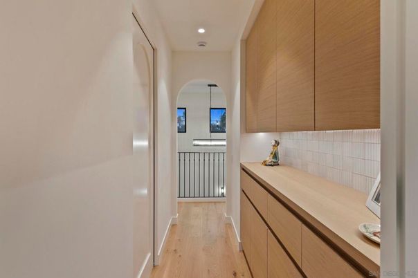 Interior, Pendant Lights, Recessed Lighting, Wood Texture Flooring