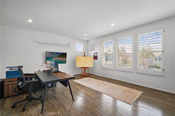 Home Office, Interior, Recessed Lighting, Wood Texture Flooring