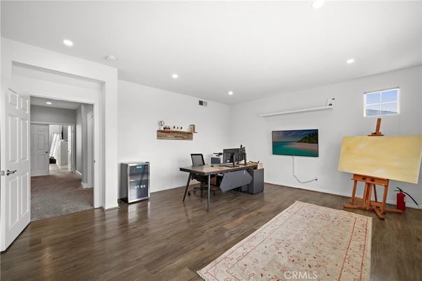 Home Office, Interior, Recessed Lighting, Wood Texture Flooring