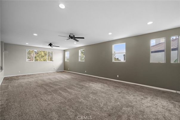 Empty room, Interior, Recessed Lighting