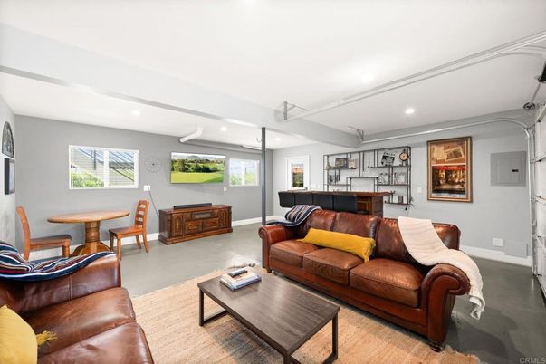 Dining room, Interior, Living room, Recessed Lighting
