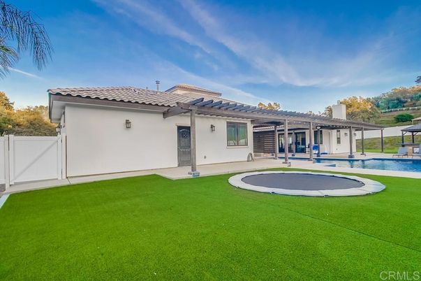 Backyard, Exterior, Pool