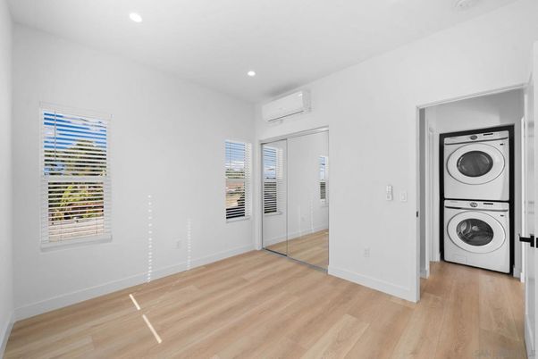 Interior, Recessed Lighting, Utility Closets, Washer, Wood Texture Flooring