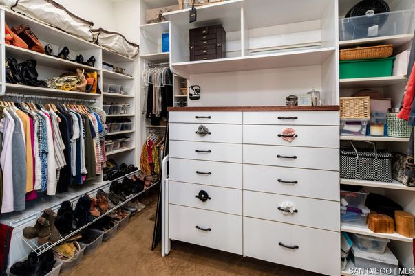Interior, Walk-in Closets