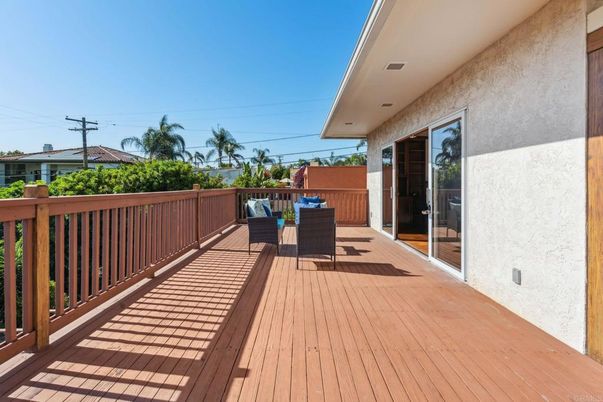 Exterior, Wood Texture Flooring