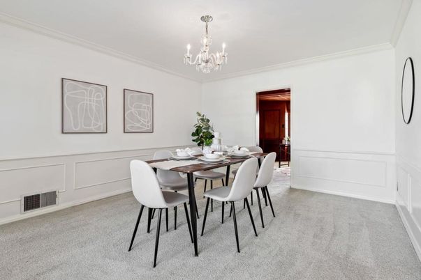 Chandelier, Dining room, Interior