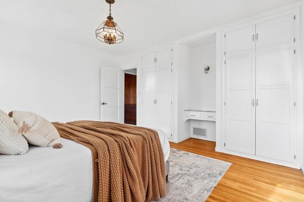 Bedroom, Interior, Pendant Lights, Wood Texture Flooring