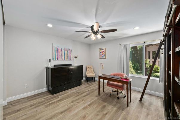 Home Office, Interior, Recessed Lighting, Wood Texture Flooring