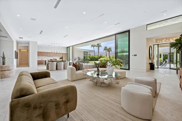 Interior, Living room, Pendant Lights, Recessed Lighting