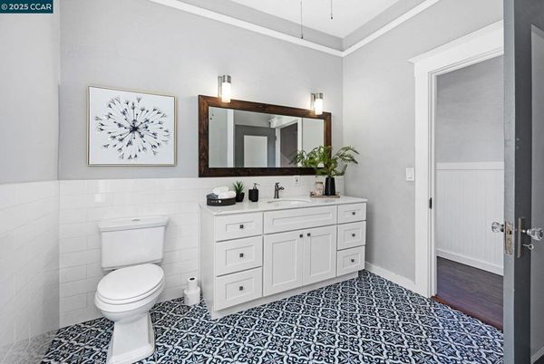 Bathroom, Dual Sink Vanities, Interior, Wood Texture Flooring