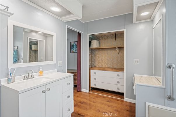 Bathroom, Interior, Recessed Lighting, Wood Texture Flooring