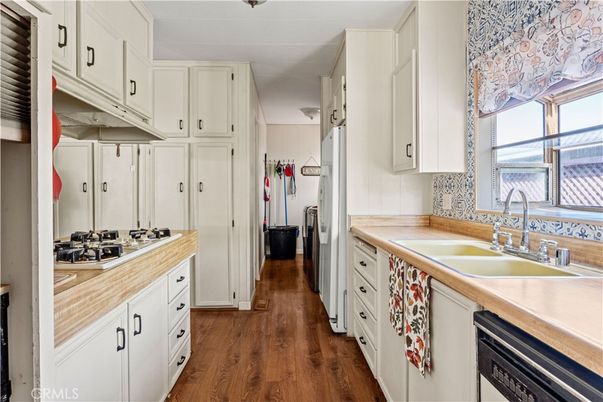 Interior, Kitchen, Wood Texture Flooring
