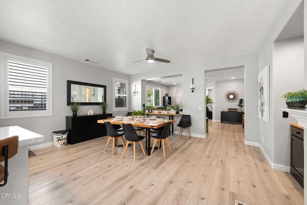 Dining room, Fireplace, Interior, Recessed Lighting, Wood Texture Flooring