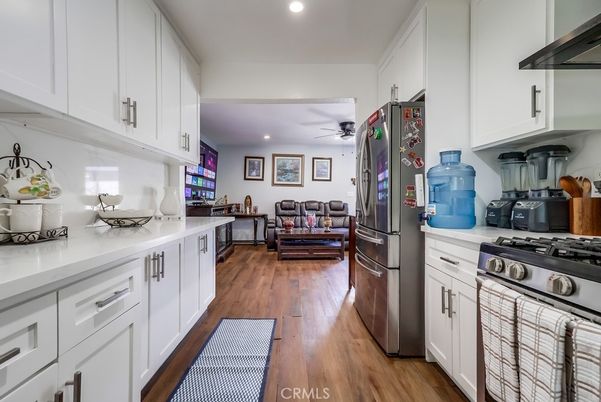Interior, Kitchen, Living room, Recessed Lighting, Wood Texture Flooring