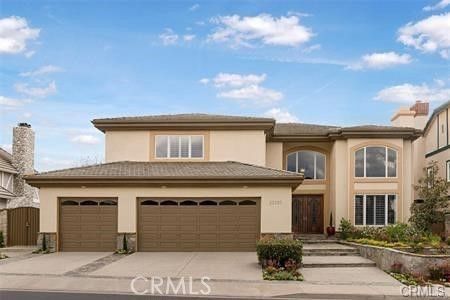 Attached, Exterior, Facade, Mediterranean