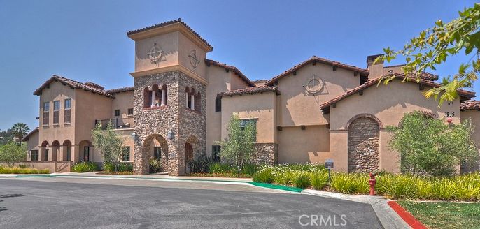 Exterior, Facade, Pool, Mediterranean