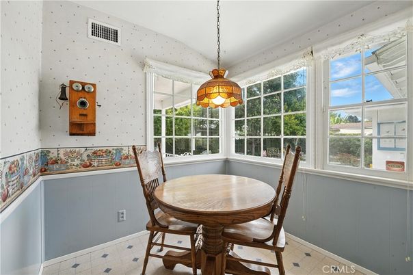 Dining room, Interior, Pendant Lights
