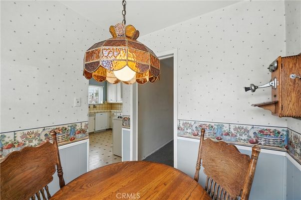 Dining room, Interior