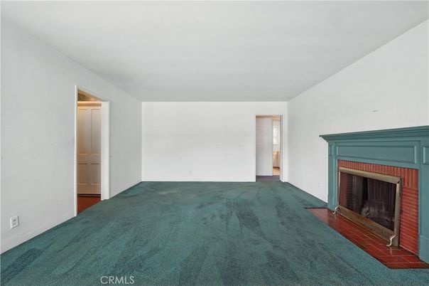 Empty room, Fireplace, Interior