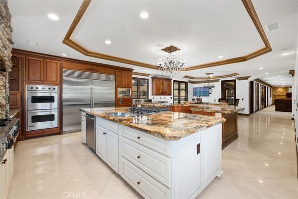 Chandelier, Interior, Kitchen, Recessed Lighting, Stainless Steel Appliances