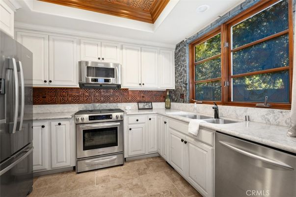 Interior, Kitchen, Stainless Steel Appliances