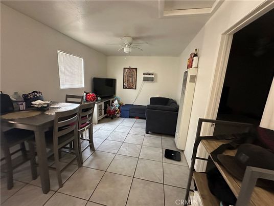 Dining room, Interior