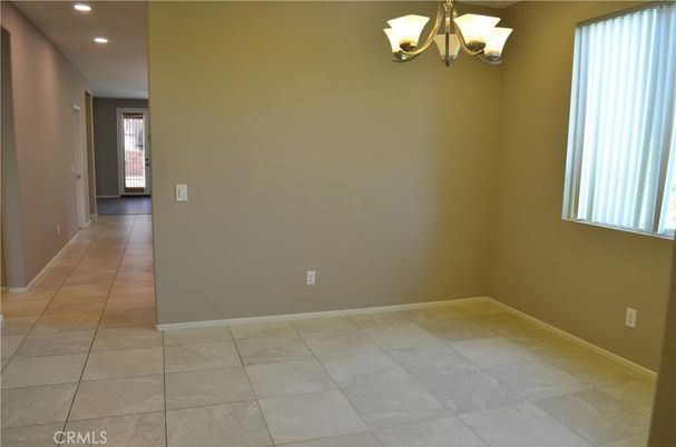 Chandelier, Empty room, Interior, Recessed Lighting
