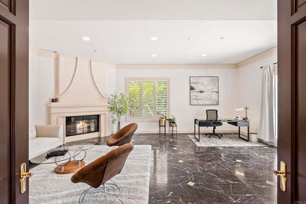 Fireplace, Home Office, Interior, Living room, Marble, Recessed Lighting