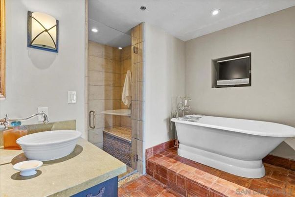 Bathroom, Free Standing Baths, Glass Shower, Interior, Recessed Lighting