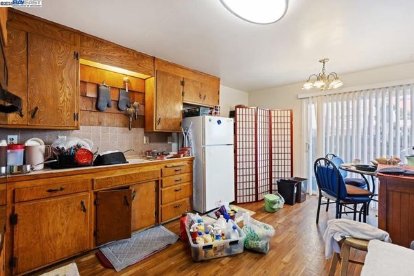 Chandelier, Dining room, Interior, Kitchen, Wood Texture Flooring