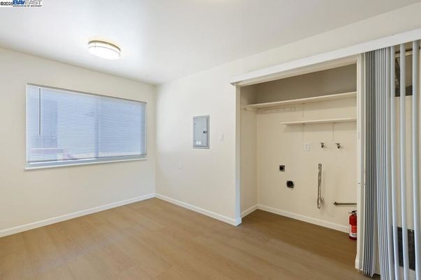 Empty room, Interior, Walk-in Closets, Wood Texture Flooring