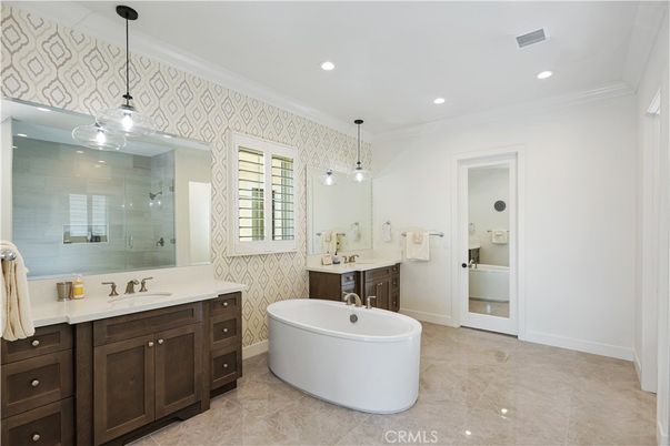Bathroom, Dual Sink Vanities, Free Standing Baths, Glass Shower, Interior, Pendant Lights, Recessed Lighting
