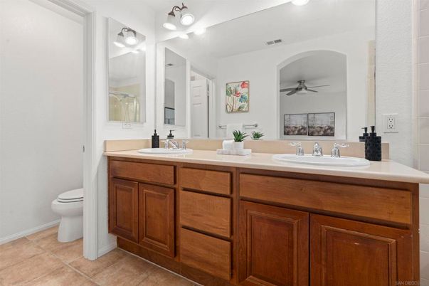 Bathroom, Dual Sink Vanities, Interior