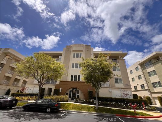 Exterior, Facade, Condo Building