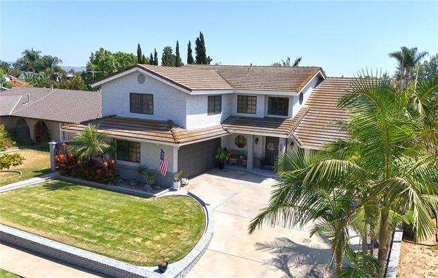 Backyard, Exterior, Facade, Mediterranean