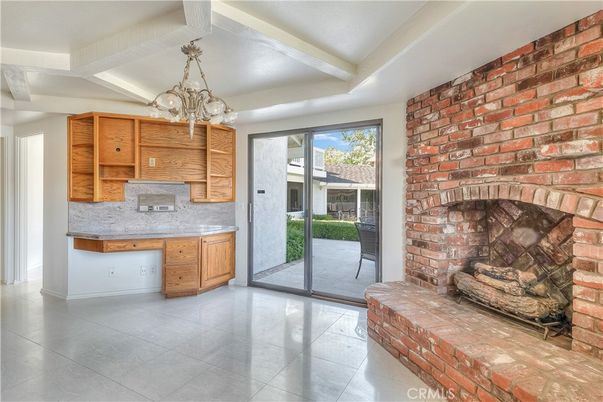Chandelier, Fireplace, Interior, Kitchen, Pendant Lights, Stone Walls