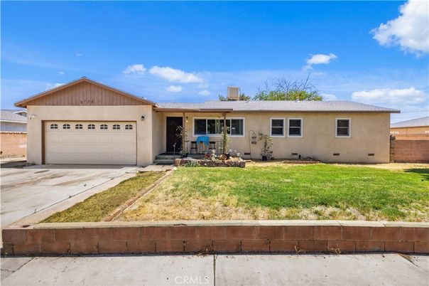 Attached, Backyard, Exterior, Facade, Ranch